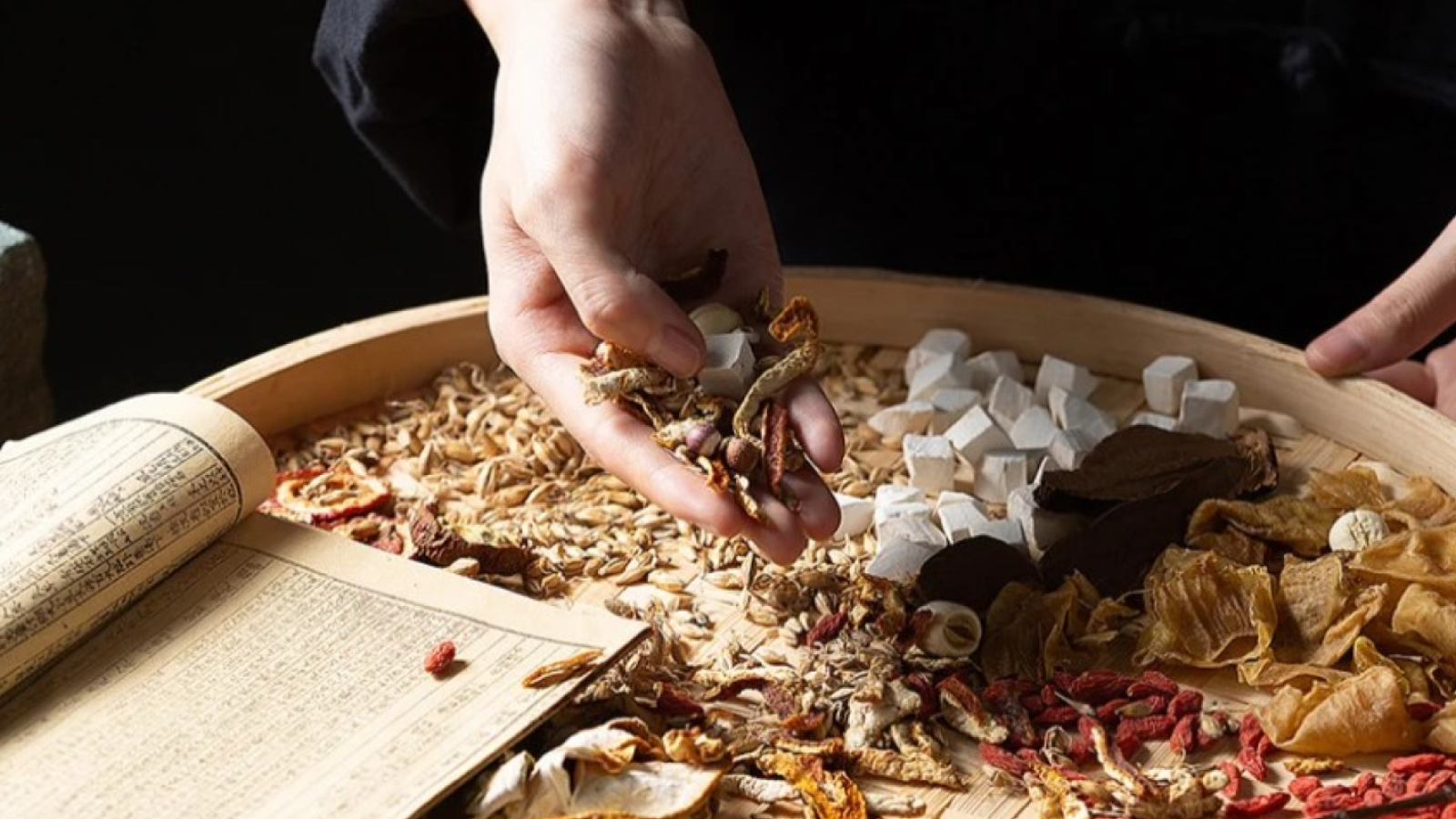 Canh thảo dược bách sâm